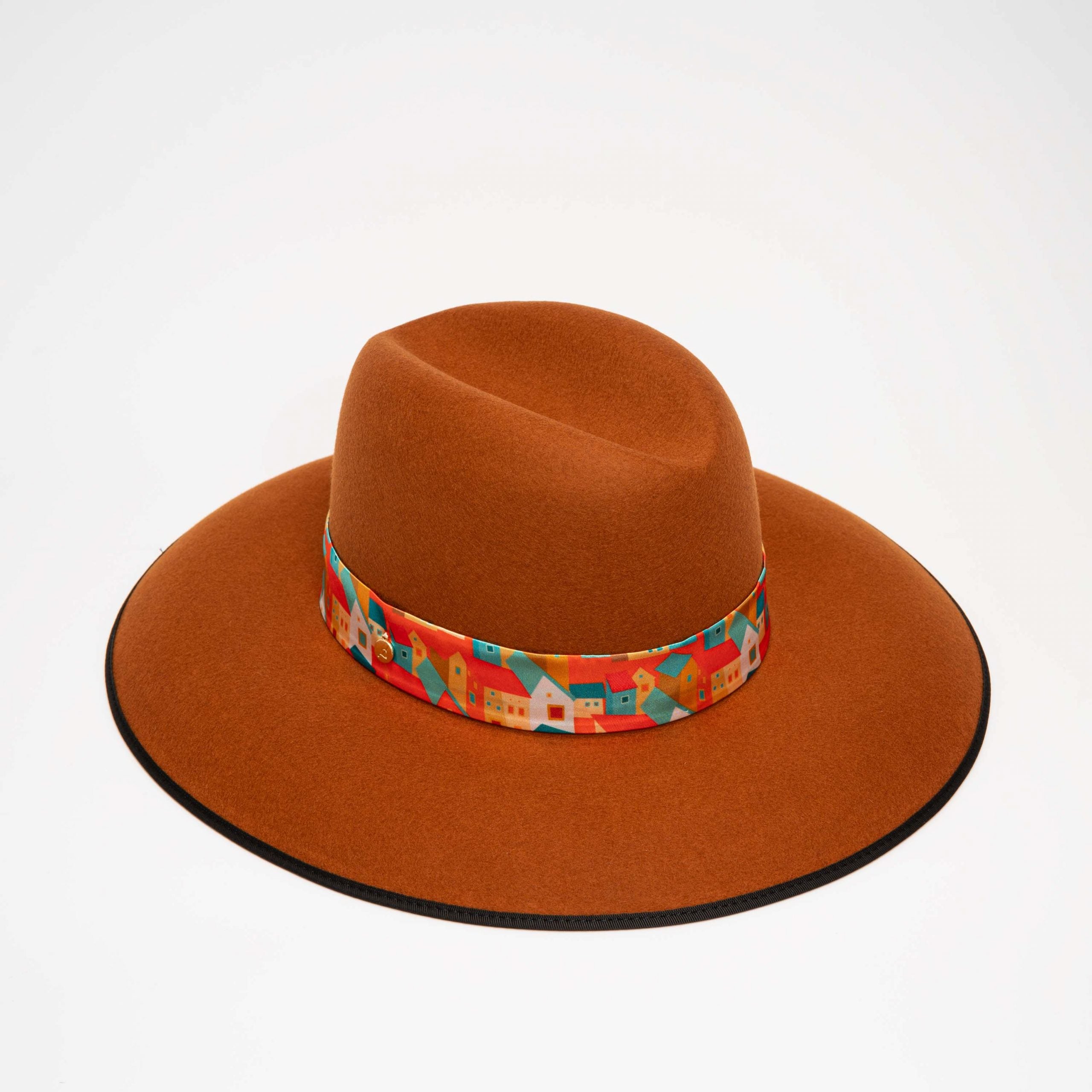Chapeau Firenze chocolat avec foulard interchangeable